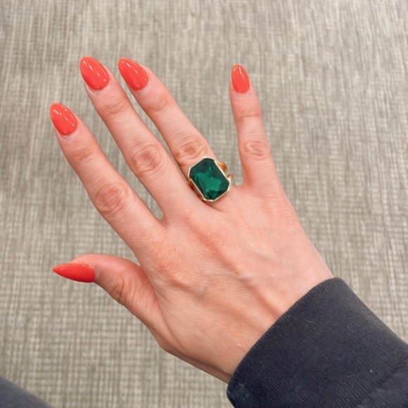 House of Harlow 1960 Emerald and Gold Statement Ring (Size 7) - Picture 3 of 5